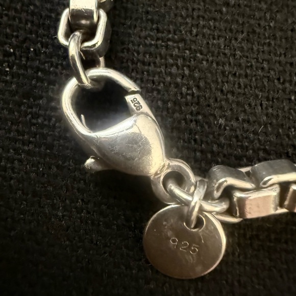 Tiffany & Co. Sterling Silver Venetian Link Bracelet 7.5” - Picture 3 of 3